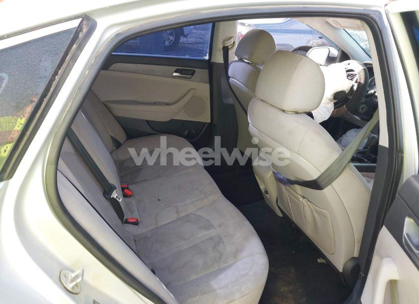 Photo 8 of 2019 Hyundai Sonata SE (VIN 5NPE24AF4KH766121)