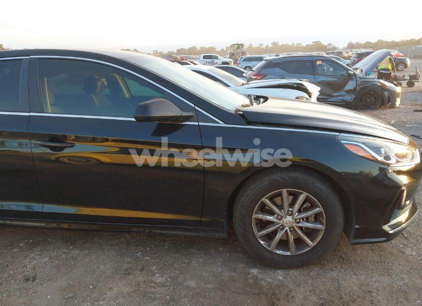Photo 13 of 2019 Hyundai Sonata SE (VIN 5NPE24AF4KH766829)