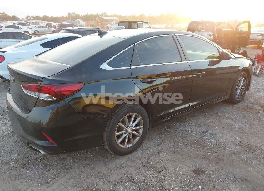 Photo 4 of 2019 Hyundai Sonata SE (VIN 5NPE24AF4KH766829)