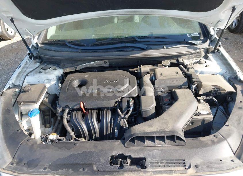 Photo 10 of 2019 Hyundai Sonata SE (VIN 5NPE24AF4KH775708)