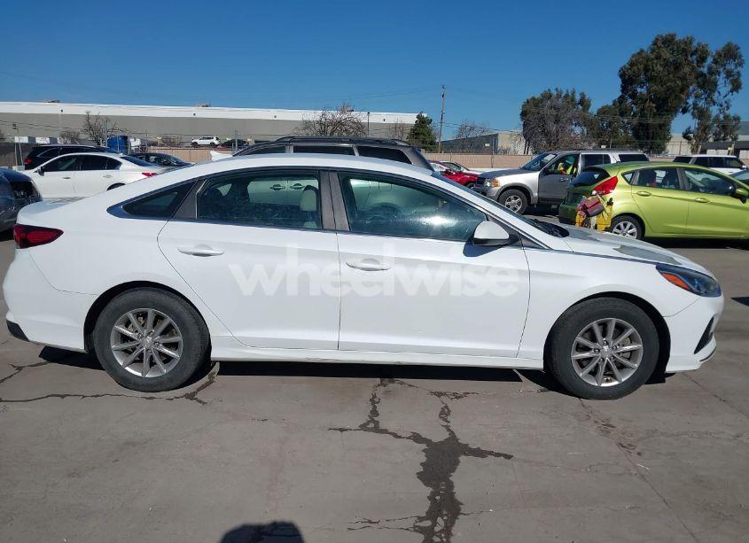 Photo 13 of 2019 Hyundai Sonata SE (VIN 5NPE24AF4KH777071)