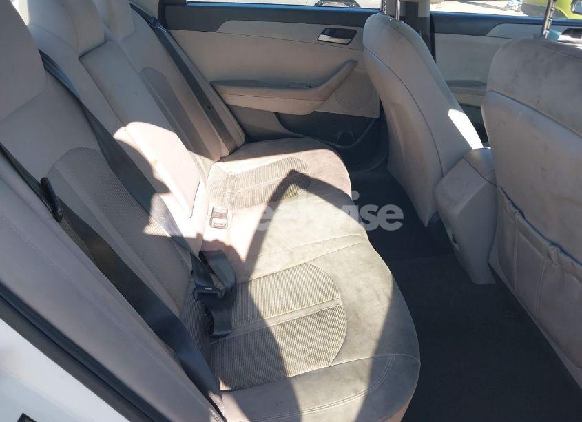 Photo 8 of 2019 Hyundai Sonata SE (VIN 5NPE24AF4KH777071)