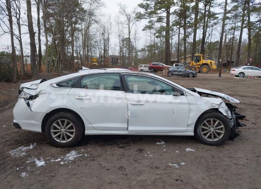 Photo 13 of 2019 Hyundai Sonata SE (VIN 5NPE24AF4KH781489)