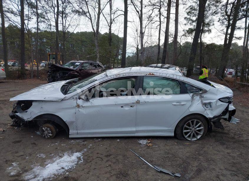 Photo 14 of 2019 Hyundai Sonata SE (VIN 5NPE24AF4KH781489)