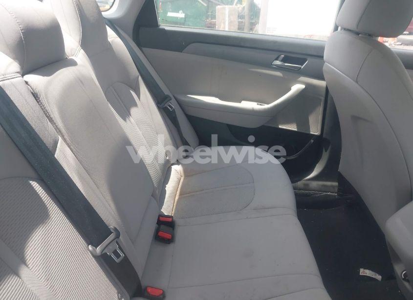 Photo 8 of 2019 Hyundai Sonata SE (VIN 5NPE24AF4KH795327)