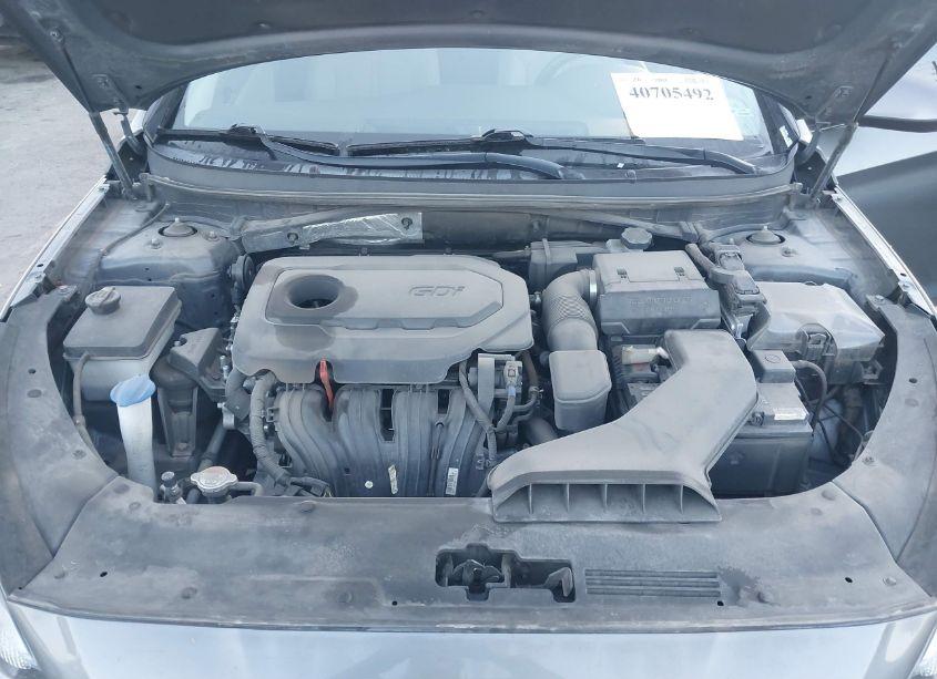 Photo 10 of 2019 Hyundai Sonata SE (VIN 5NPE24AF4KH800753)