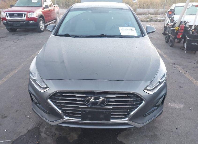 Photo 12 of 2019 Hyundai Sonata SE (VIN 5NPE24AF4KH800753)