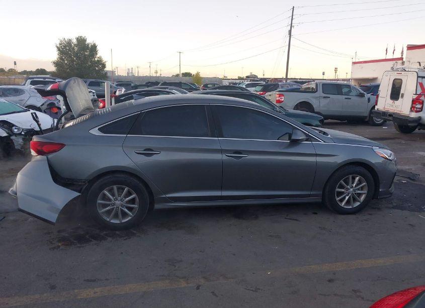 Photo 13 of 2019 Hyundai Sonata SE (VIN 5NPE24AF4KH800753)