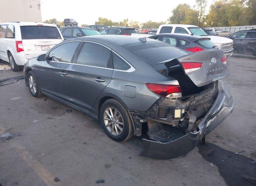 Photo 3 of 2019 Hyundai Sonata SE (VIN 5NPE24AF4KH800753)
