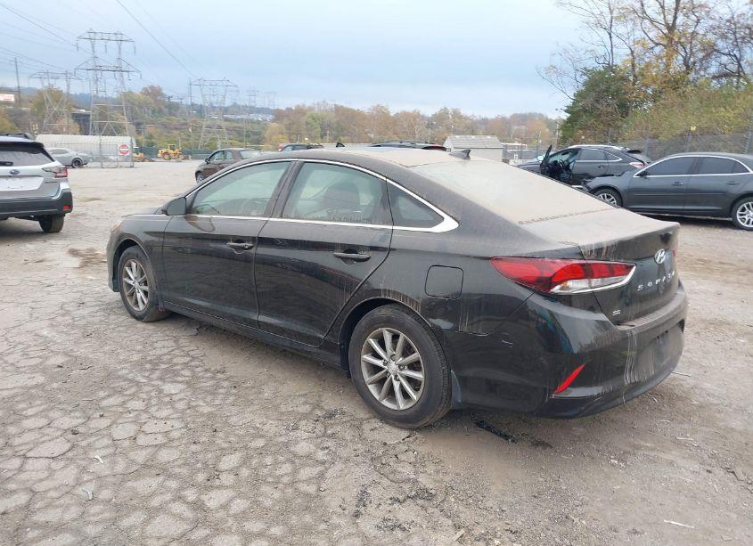 Photo 3 of 2019 Hyundai Sonata SE (VIN 5NPE24AF4KH801191)