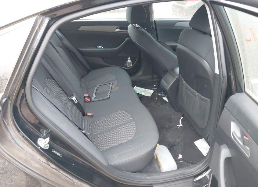 Photo 8 of 2019 Hyundai Sonata SE (VIN 5NPE24AF4KH801191)