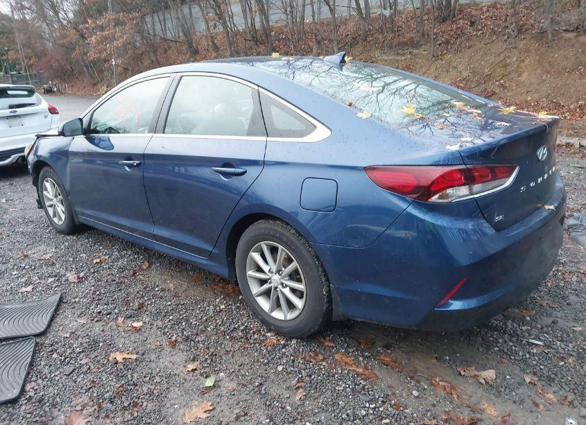 Photo 3 of 2019 Hyundai Sonata SE (VIN 5NPE24AF4KH804446)