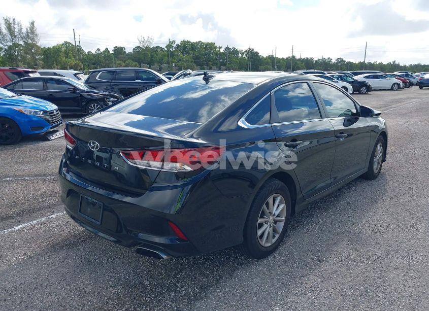 Photo 4 of 2019 Hyundai Sonata SE (VIN 5NPE24AF4KH817634)