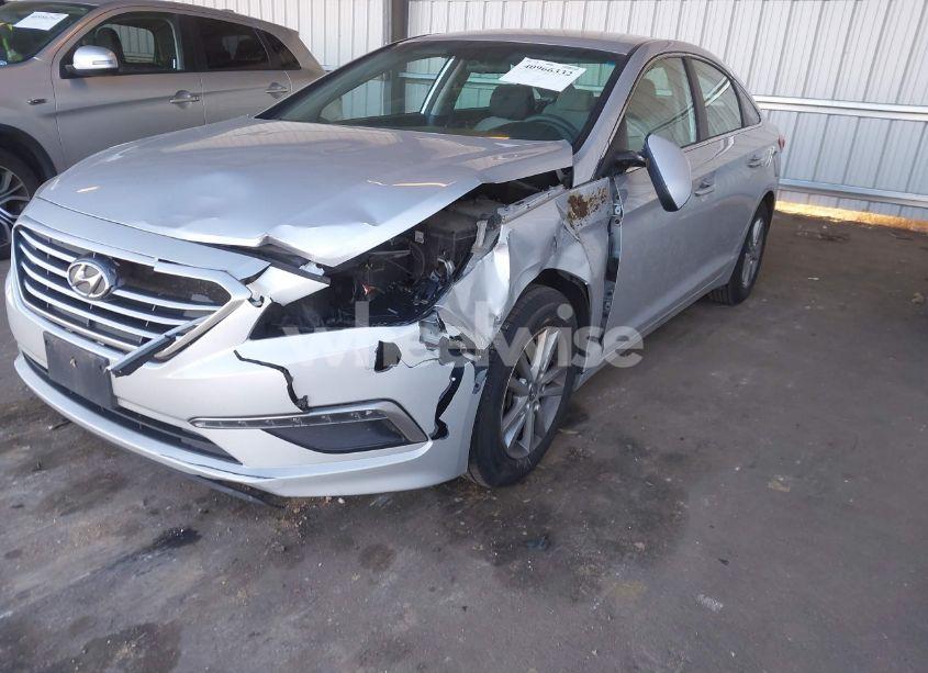 Photo 6 of 2015 Hyundai Sonata SE (VIN 5NPE24AF5FH007497)