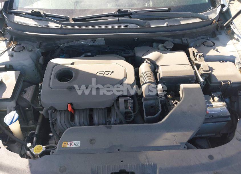 Photo 10 of 2015 Hyundai Sonata SE (VIN 5NPE24AF5FH018404)