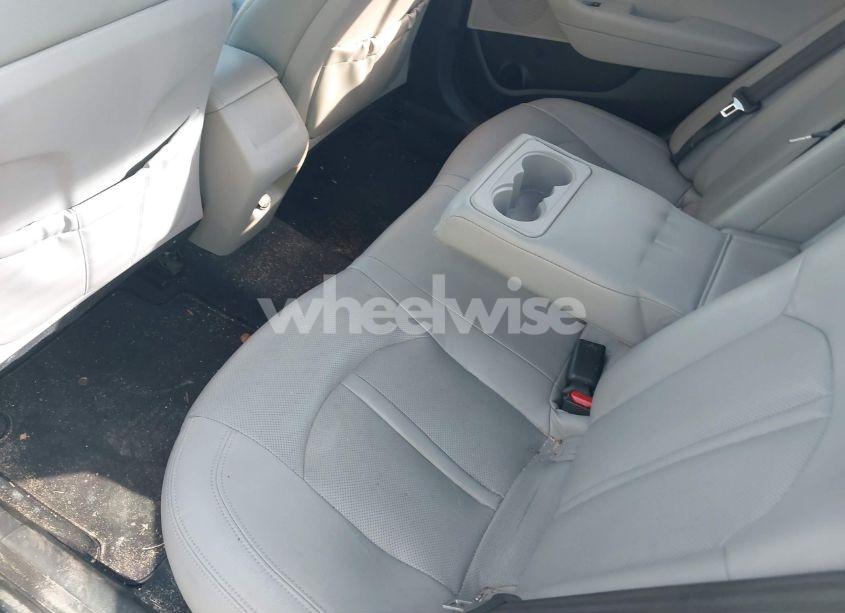 Photo 15 of 2015 Hyundai Sonata SE (VIN 5NPE24AF5FH018404)