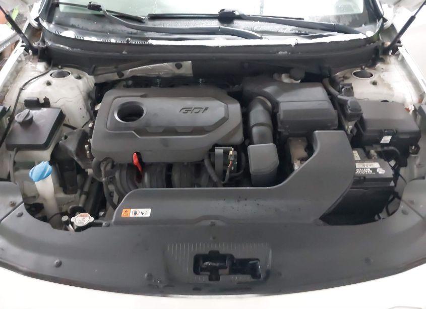 Photo 10 of 2015 Hyundai Sonata SE (VIN 5NPE24AF5FH019486)