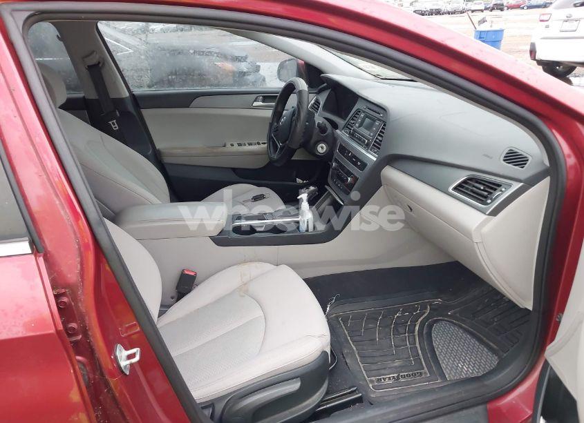 Photo 5 of 2015 Hyundai Sonata SE (VIN 5NPE24AF5FH074973)