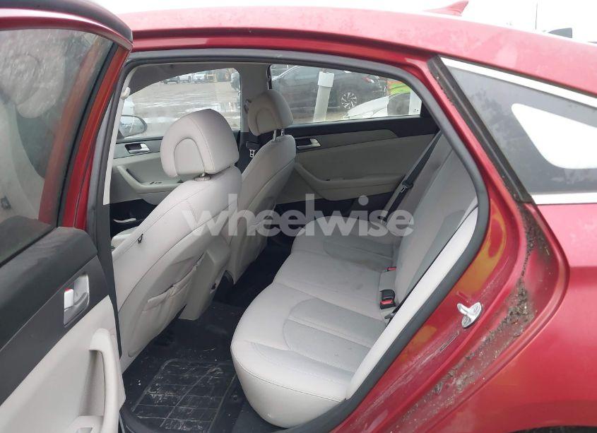 Photo 8 of 2015 Hyundai Sonata SE (VIN 5NPE24AF5FH074973)