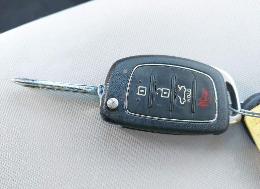 Photo 11 of 2015 Hyundai Sonata SE (VIN 5NPE24AF5FH087464)