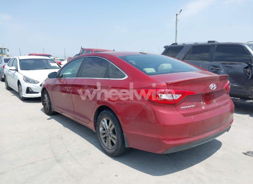 Photo 3 of 2015 Hyundai Sonata SE (VIN 5NPE24AF5FH090560)
