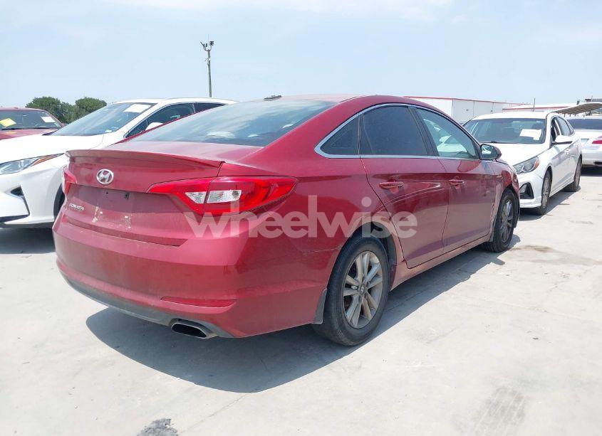 Photo 4 of 2015 Hyundai Sonata SE (VIN 5NPE24AF5FH090560)