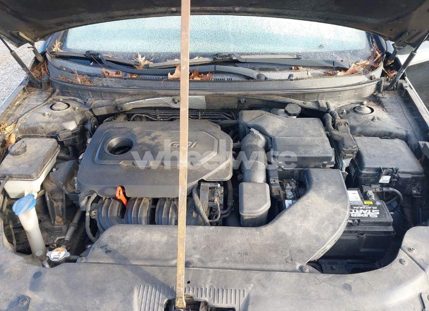 Photo 10 of 2015 Hyundai Sonata SE (VIN 5NPE24AF5FH123122)