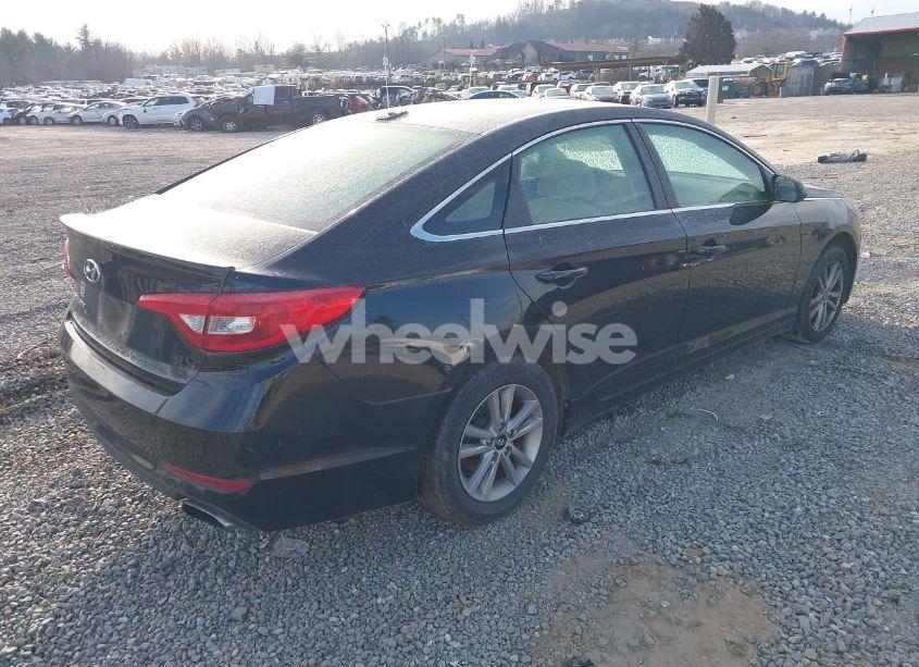 Photo 4 of 2015 Hyundai Sonata SE (VIN 5NPE24AF5FH123122)