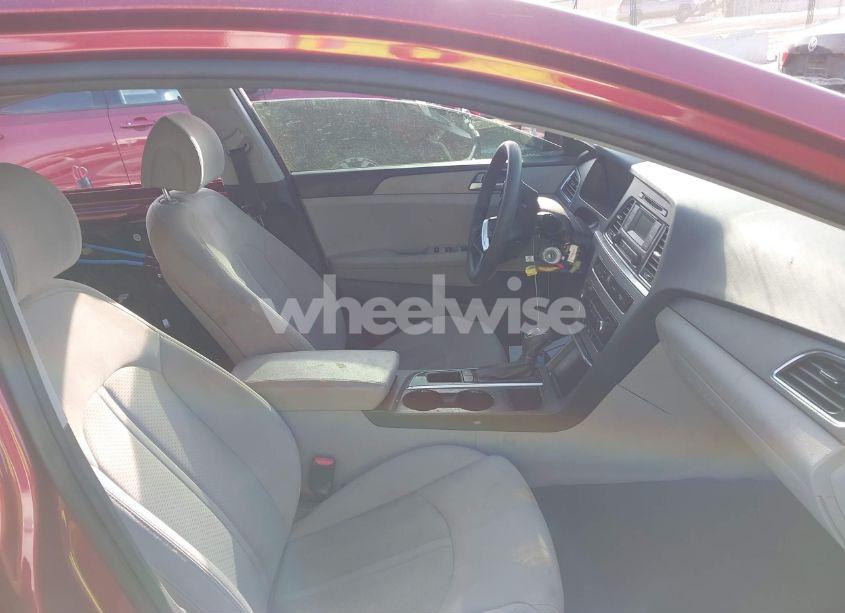 Photo 5 of 2015 Hyundai Sonata SE (VIN 5NPE24AF5FH145699)