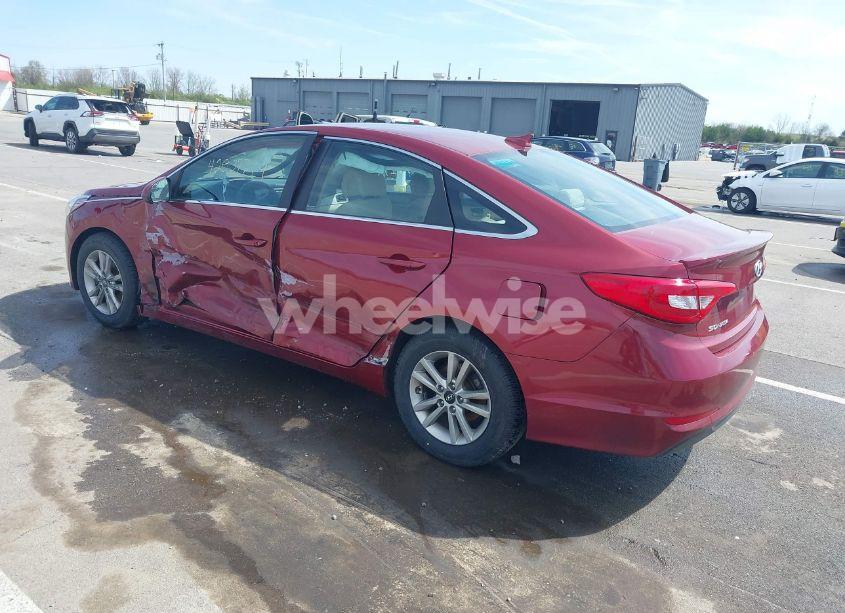 Photo 3 of 2015 Hyundai Sonata SE (VIN 5NPE24AF5FH146951)