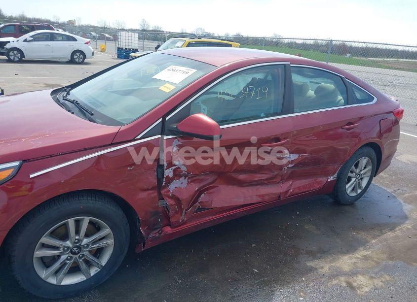 Photo 6 of 2015 Hyundai Sonata SE (VIN 5NPE24AF5FH146951)
