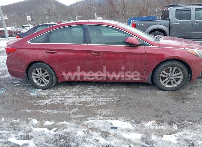 Photo 13 of 2015 Hyundai Sonata SE (VIN 5NPE24AF5FH152068)