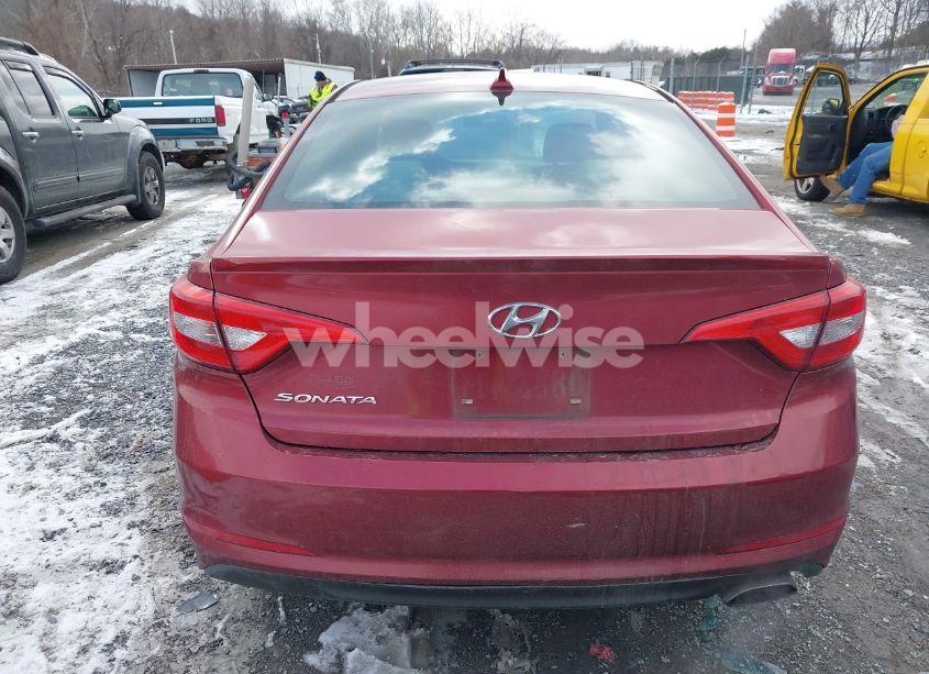 Photo 16 of 2015 Hyundai Sonata SE (VIN 5NPE24AF5FH152068)