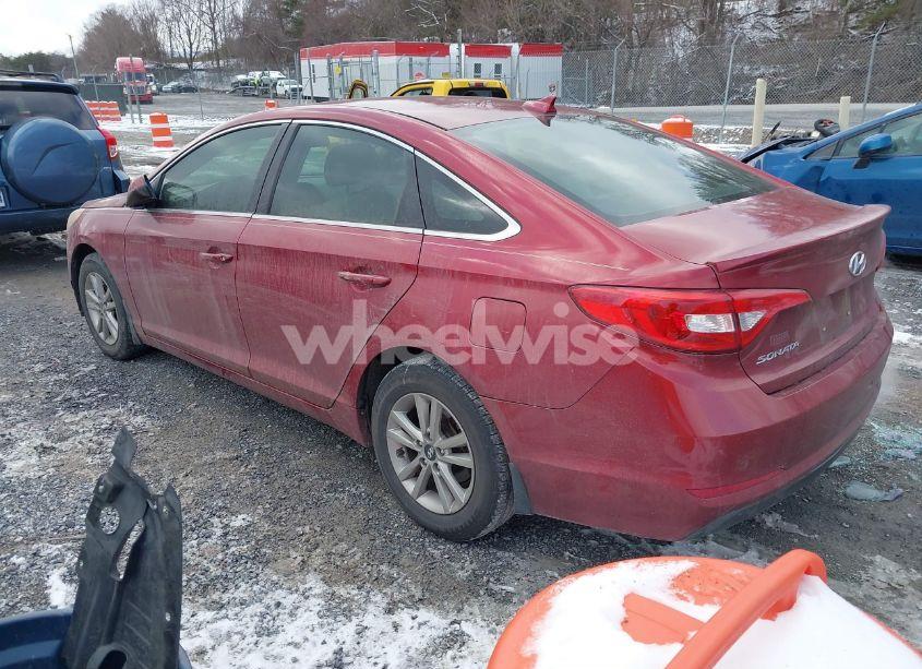 Photo 3 of 2015 Hyundai Sonata SE (VIN 5NPE24AF5FH152068)