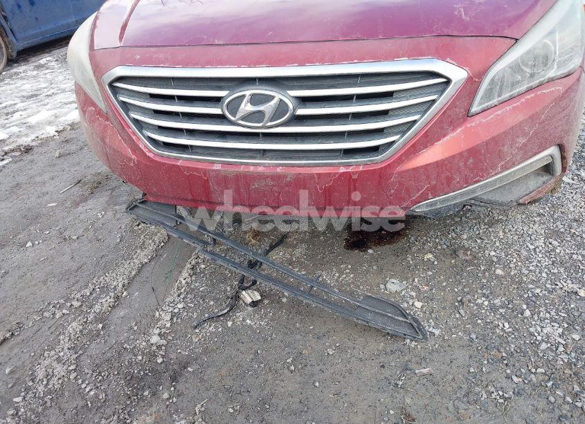 Photo 6 of 2015 Hyundai Sonata SE (VIN 5NPE24AF5FH152068)