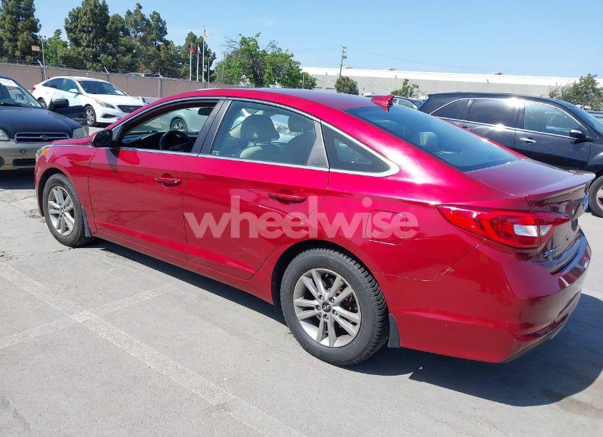 Photo 3 of 2015 Hyundai Sonata SE (VIN 5NPE24AF5FH163720)