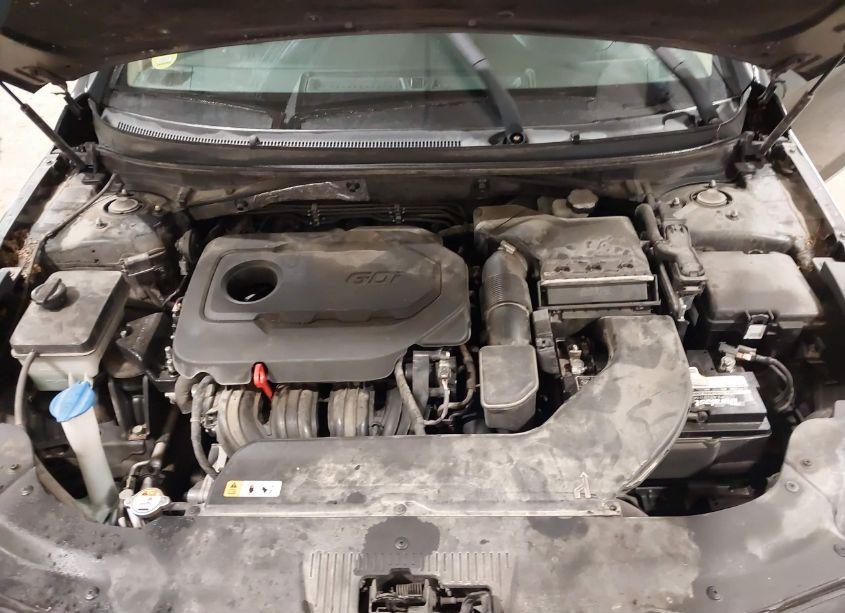 Photo 10 of 2015 Hyundai Sonata SE (VIN 5NPE24AF5FH168819)