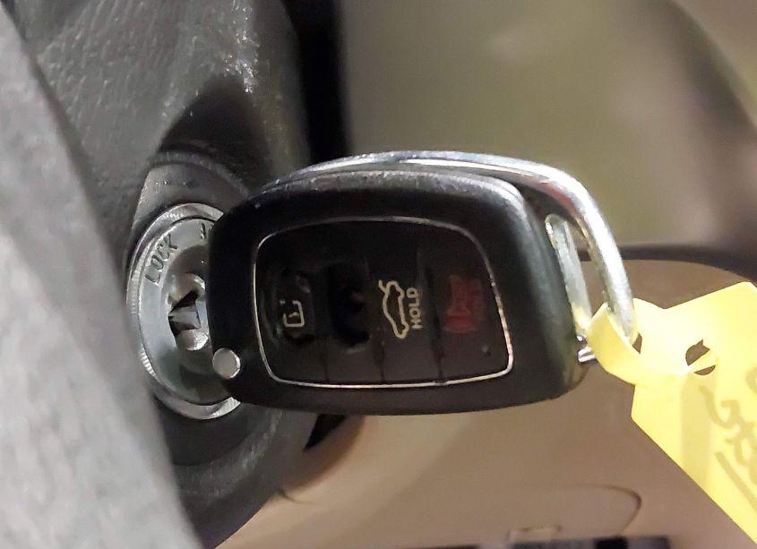 Photo 11 of 2015 Hyundai Sonata SE (VIN 5NPE24AF5FH168819)