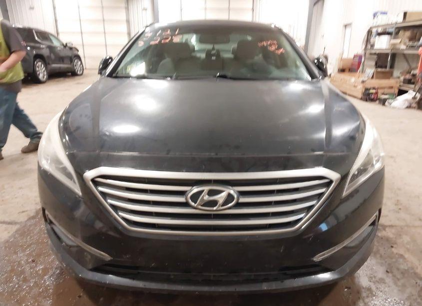 Photo 6 of 2015 Hyundai Sonata SE (VIN 5NPE24AF5FH168819)