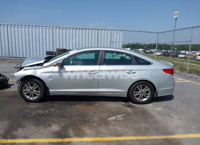 Photo 14 of 2015 Hyundai Sonata SE (VIN 5NPE24AF5FH174524)