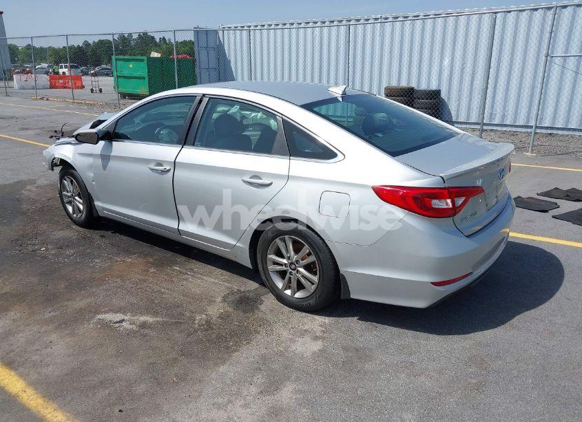Photo 3 of 2015 Hyundai Sonata SE (VIN 5NPE24AF5FH174524)