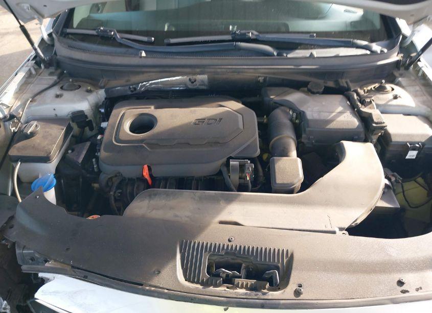 Photo 10 of 2015 Hyundai Sonata SE (VIN 5NPE24AF5FH181277)