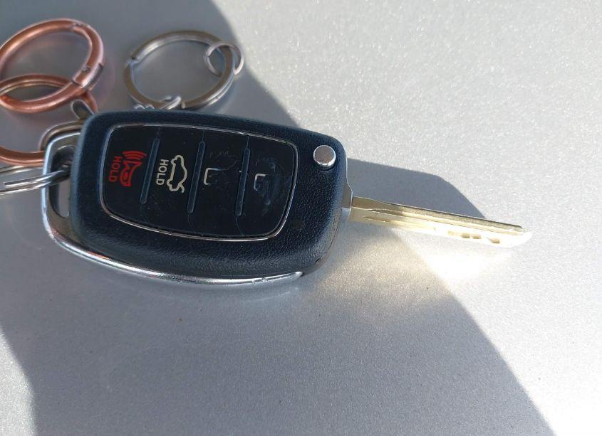 Photo 11 of 2015 Hyundai Sonata SE (VIN 5NPE24AF5FH181277)