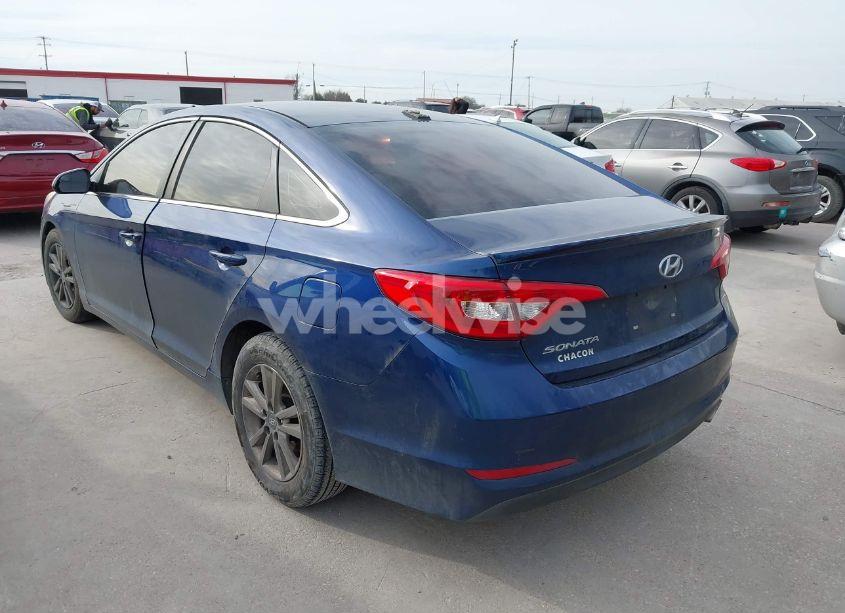 Photo 3 of 2015 Hyundai Sonata SE (VIN 5NPE24AF5FH194028)