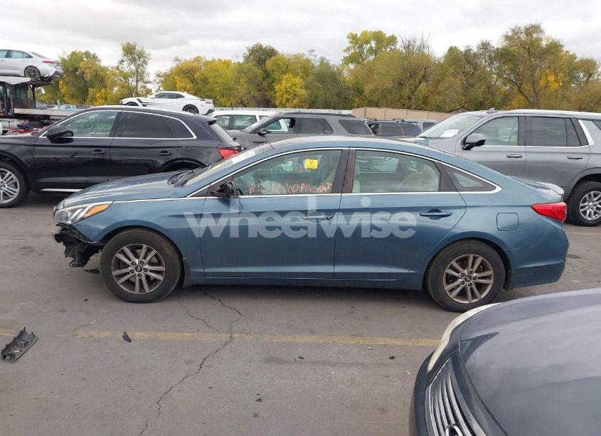 Photo 13 of 2015 Hyundai Sonata SE (VIN 5NPE24AF5FH200930)