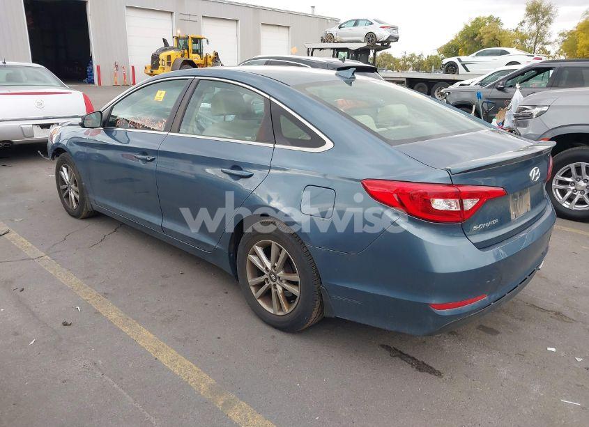 Photo 3 of 2015 Hyundai Sonata SE (VIN 5NPE24AF5FH200930)