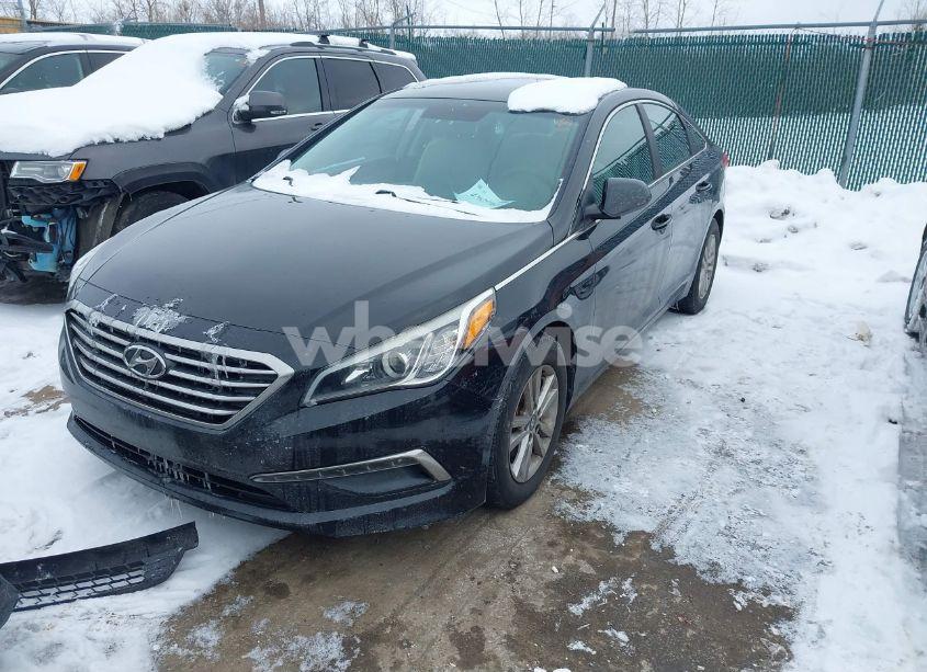 Photo 2 of 2015 Hyundai Sonata SE (VIN 5NPE24AF5FH206050)