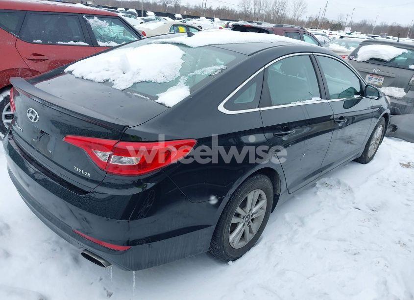 Photo 4 of 2015 Hyundai Sonata SE (VIN 5NPE24AF5FH206050)