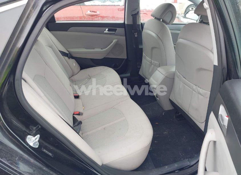 Photo 8 of 2015 Hyundai Sonata SE (VIN 5NPE24AF5FH206050)