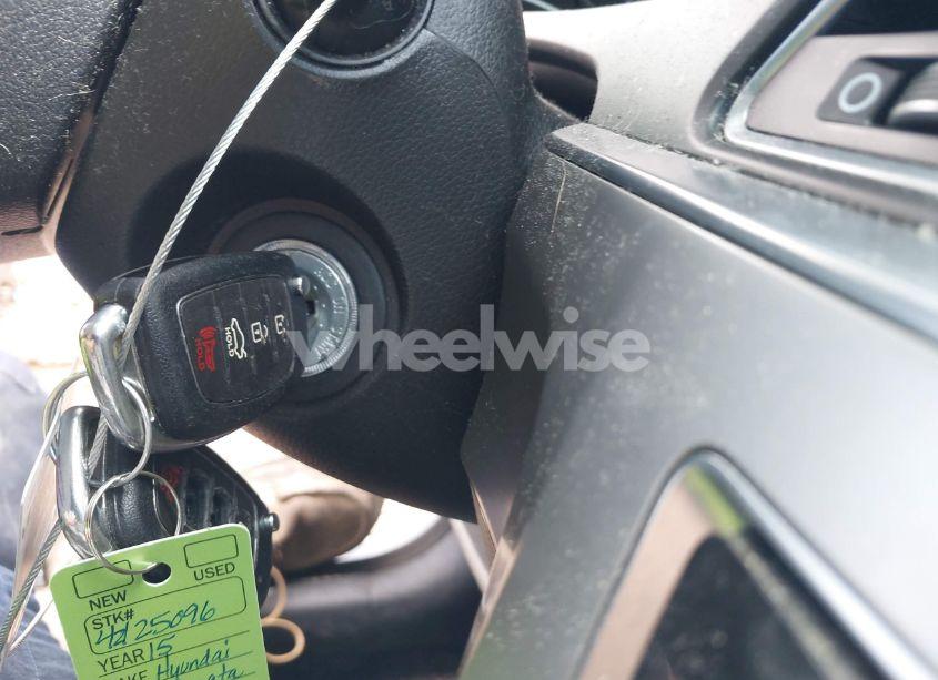 Photo 11 of 2015 Hyundai Sonata SE (VIN 5NPE24AF5FH212883)